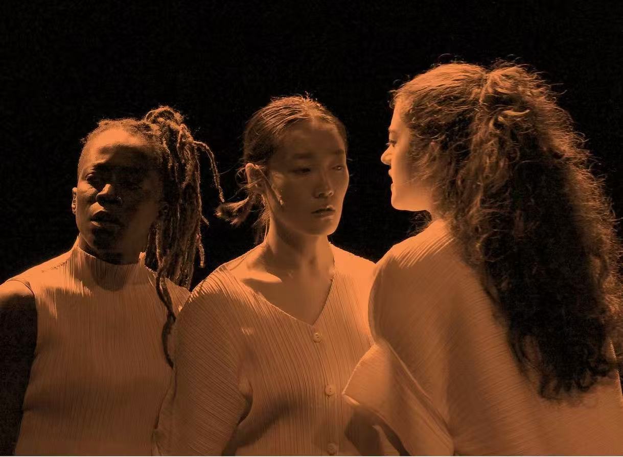 Moi, Elles de WANG Jing
